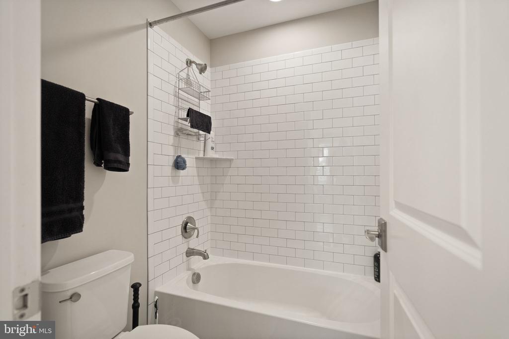 107 Wirt St NW