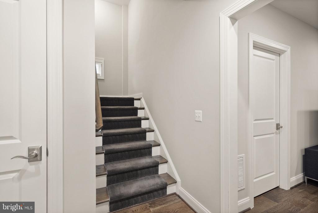 107 Wirt St NW