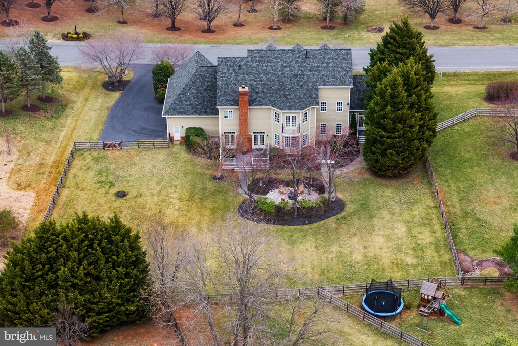 41741 Raspberry Dr