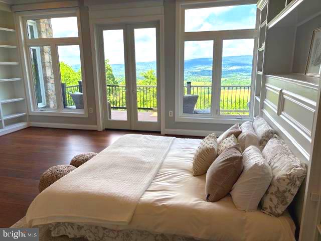 14812 Manor View