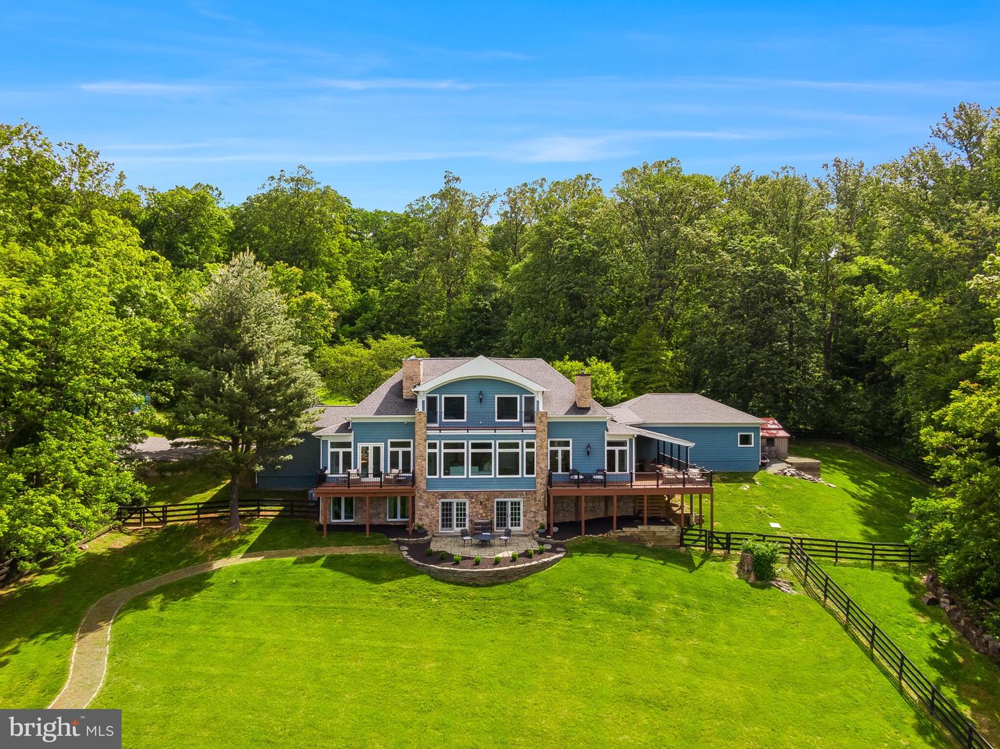 14812 Manor View