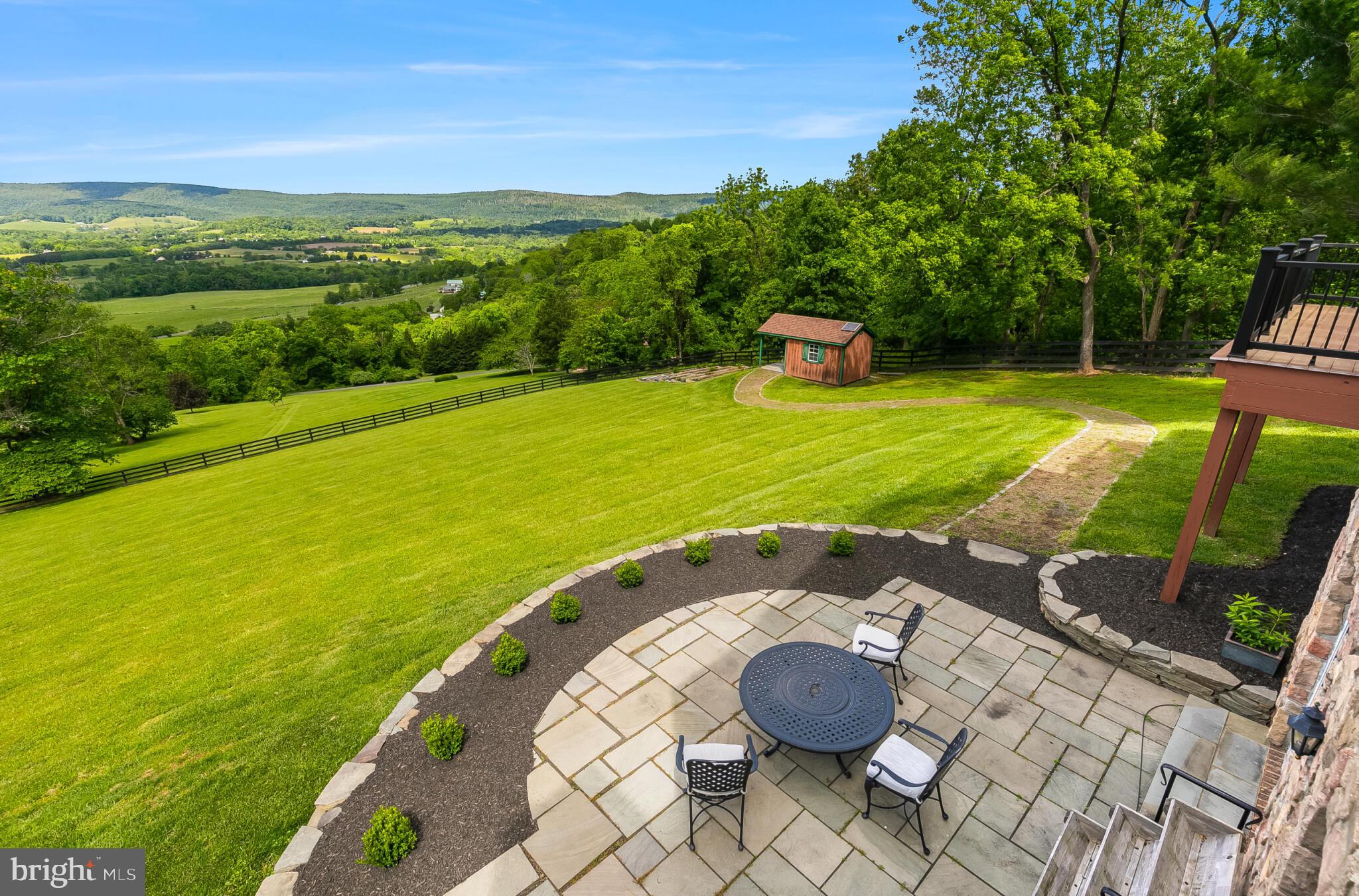 14812 Manor View