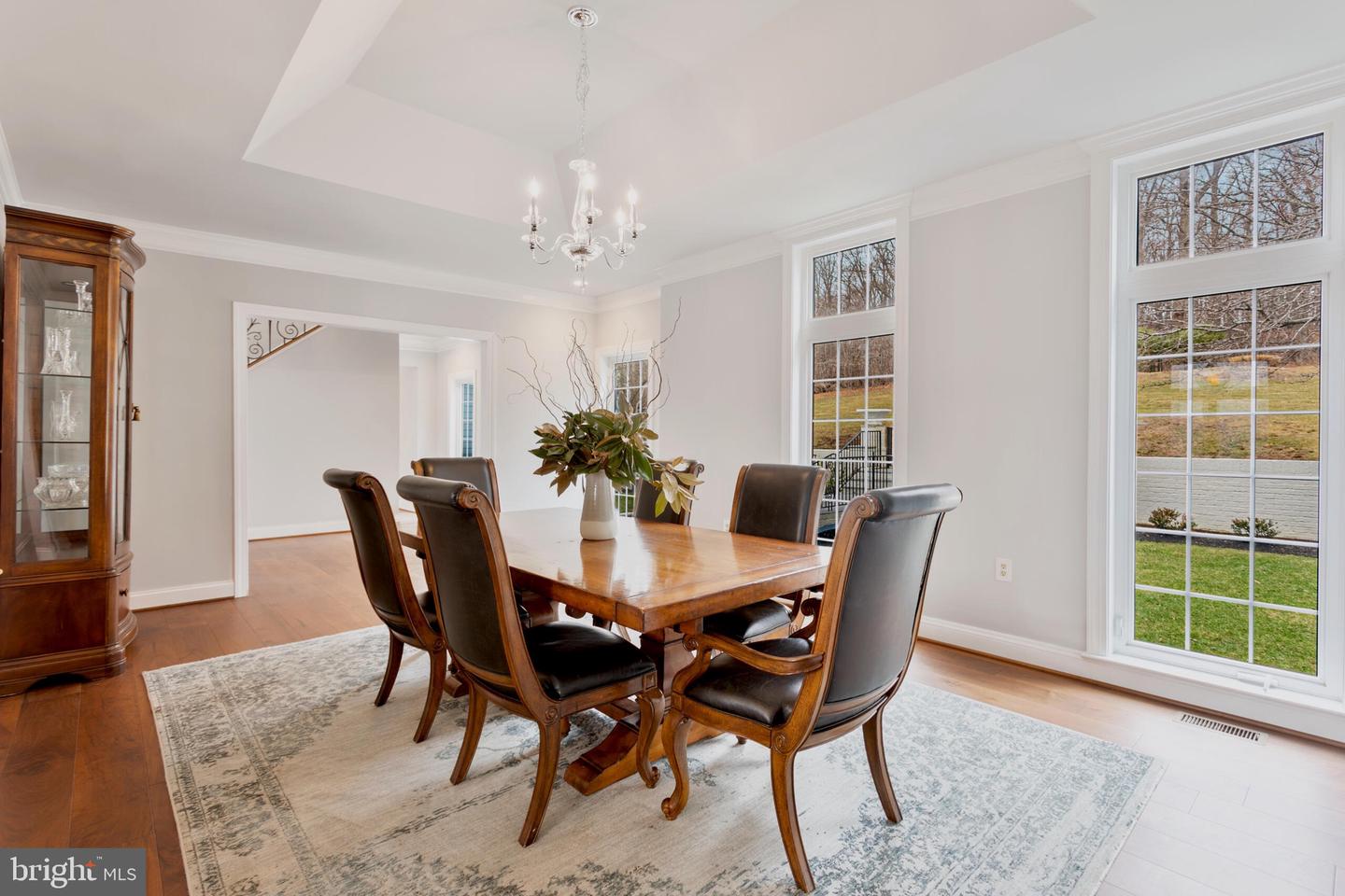 14812 Manor View