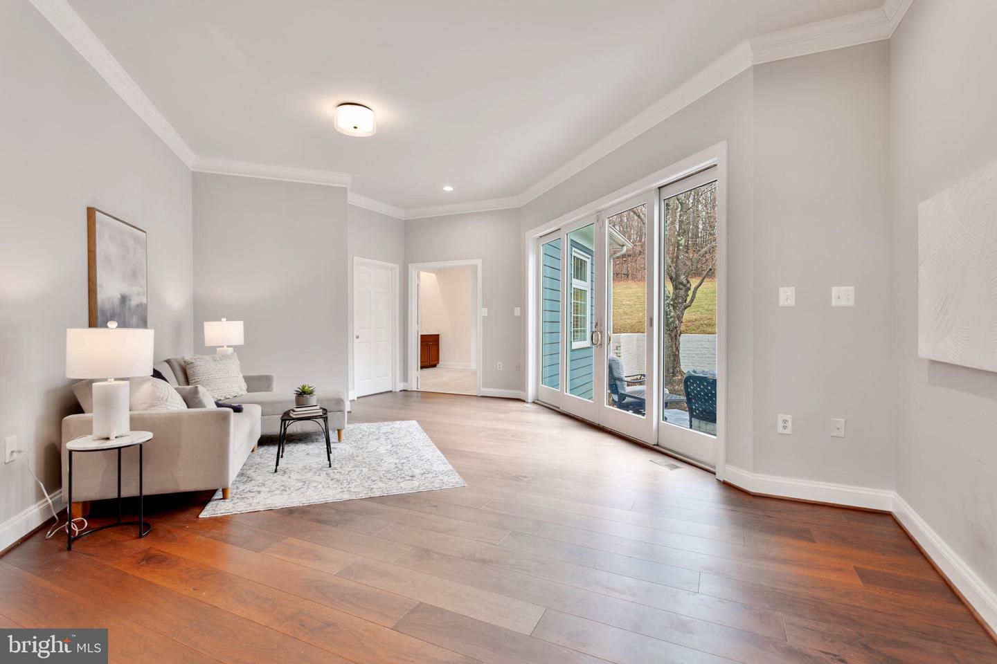 14812 Manor View