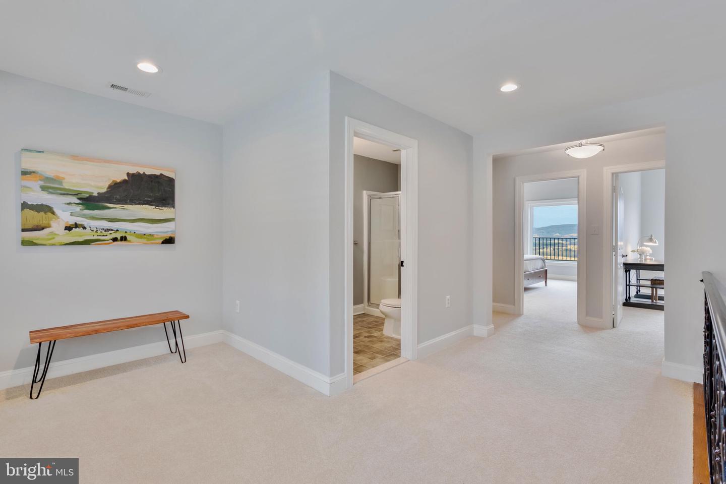 14812 Manor View