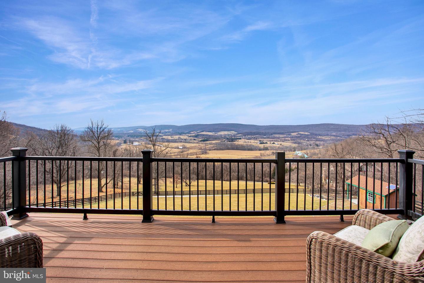14812 Manor View