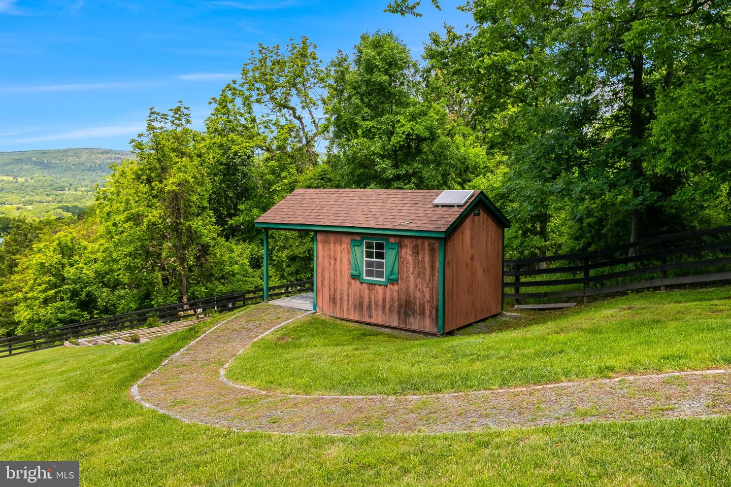 14812 Manor View