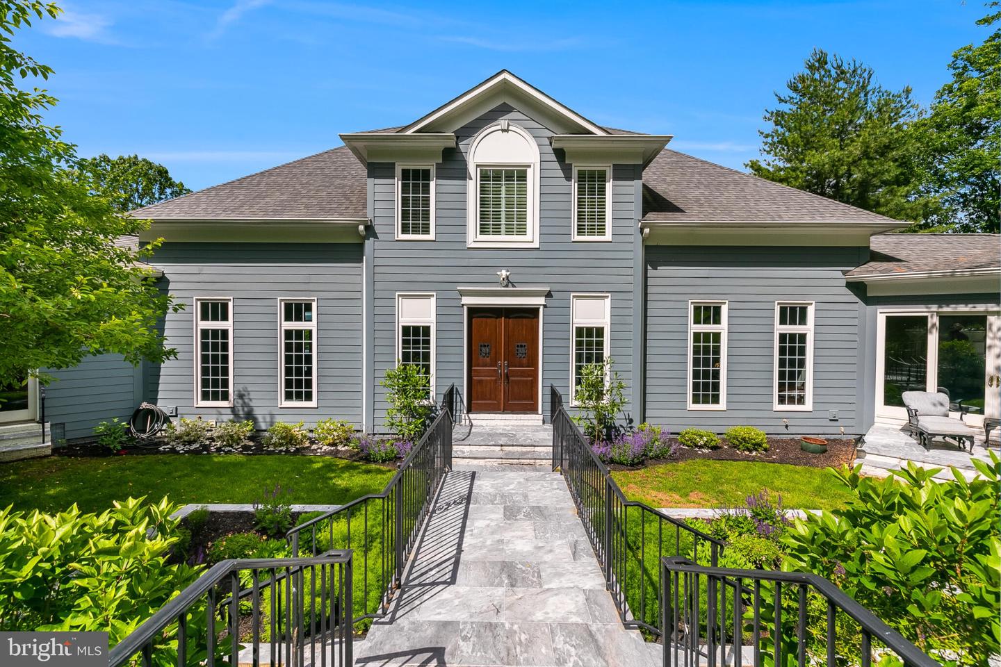 14812 Manor View