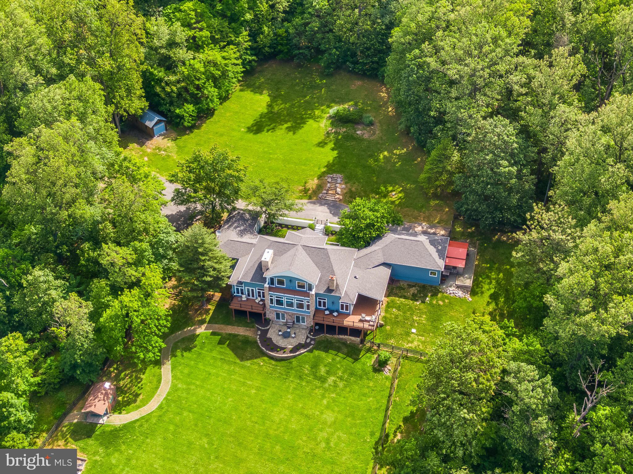 14812 Manor View