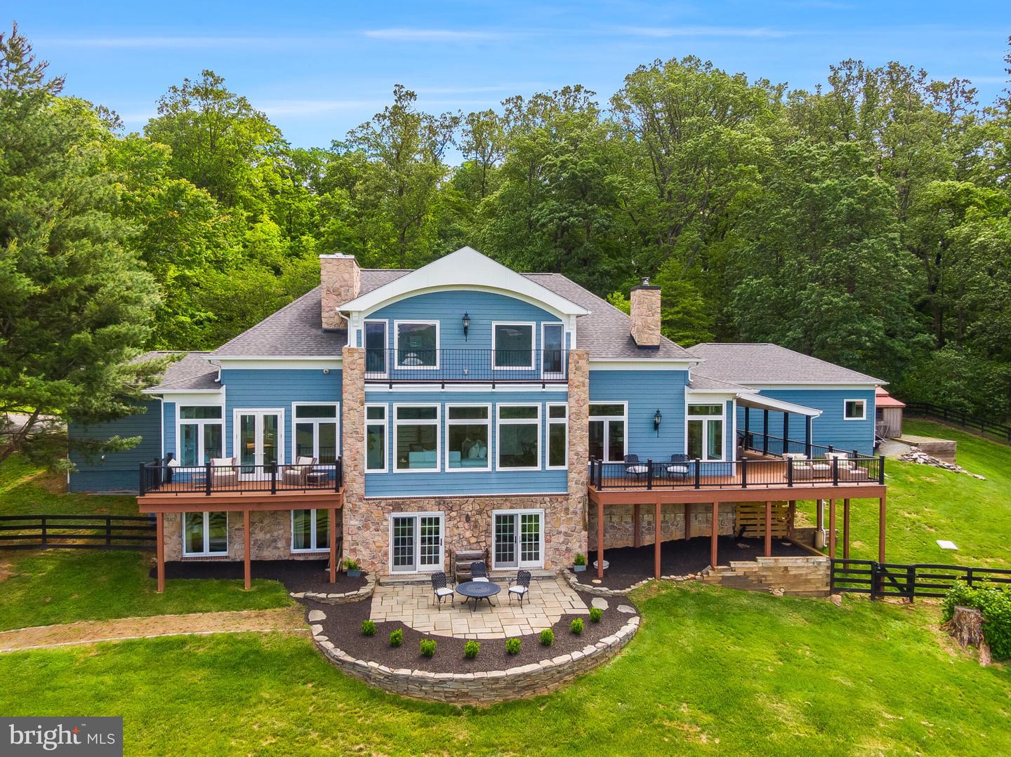 14812 Manor View