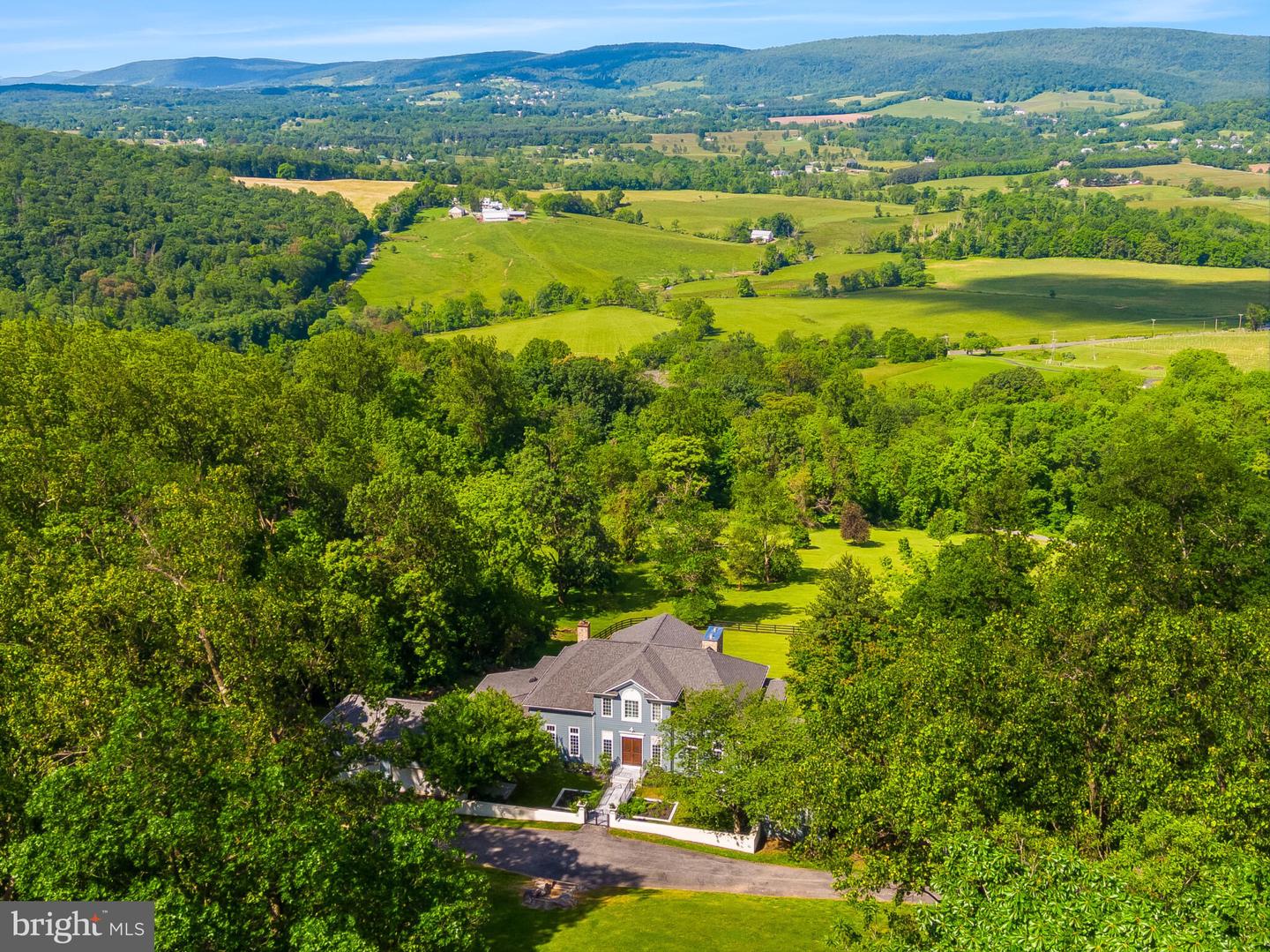 14812 Manor View
