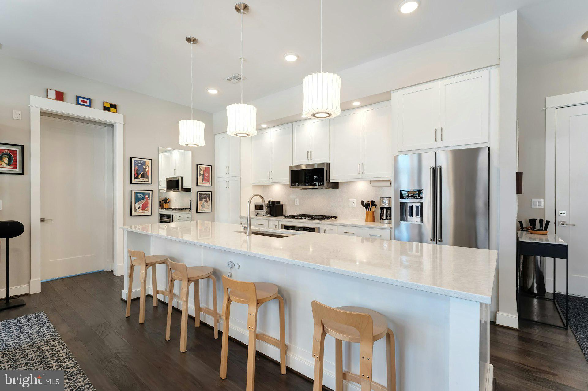 5 STATIONMASTER STREET SE 202