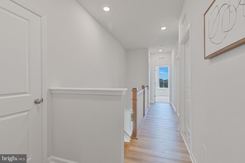 1008 GALENA TERRACE NE
