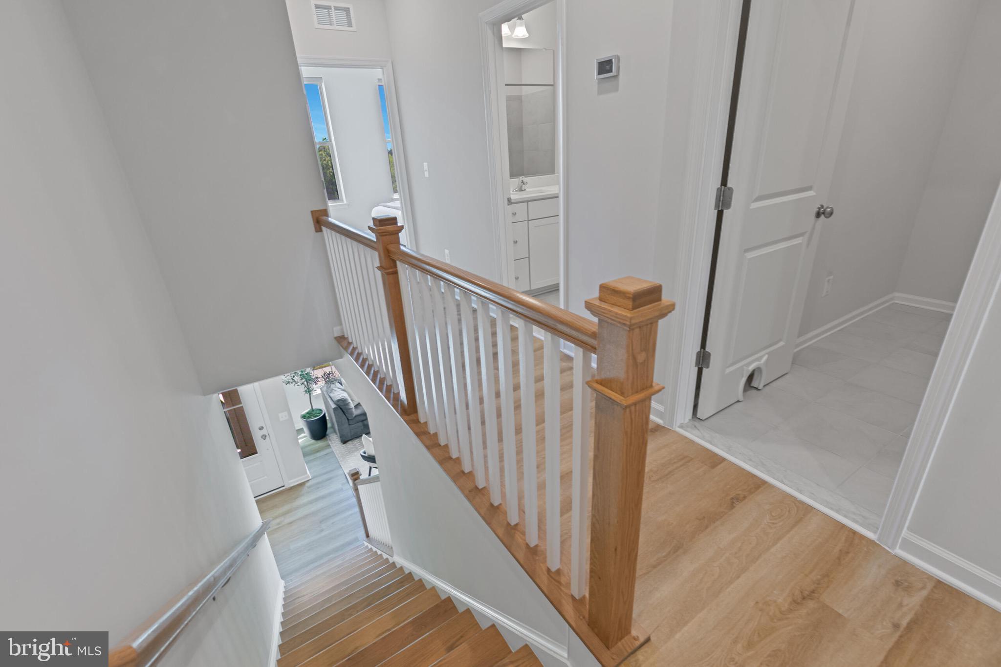 1008 GALENA TERRACE NE