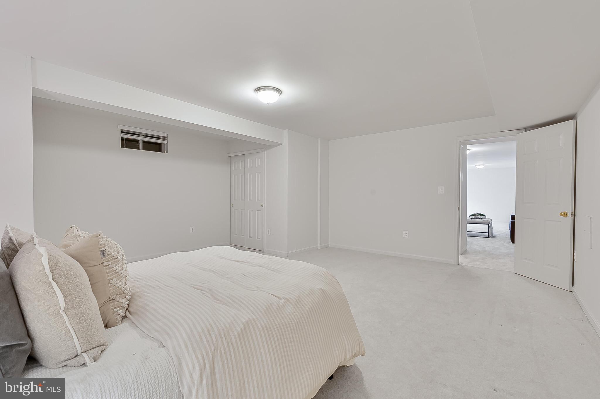 22059 WATER RUN COURT