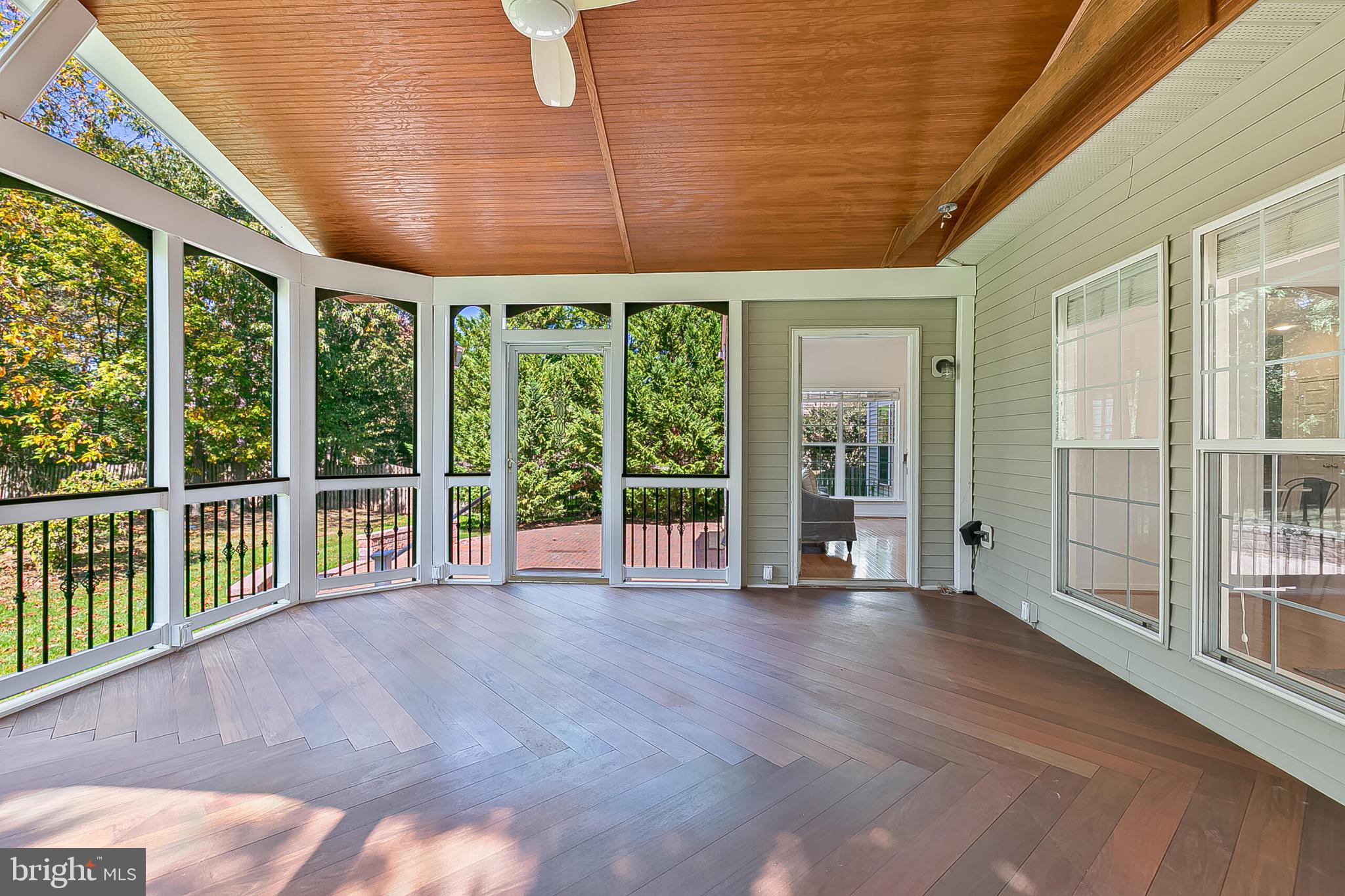 22059 WATER RUN COURT