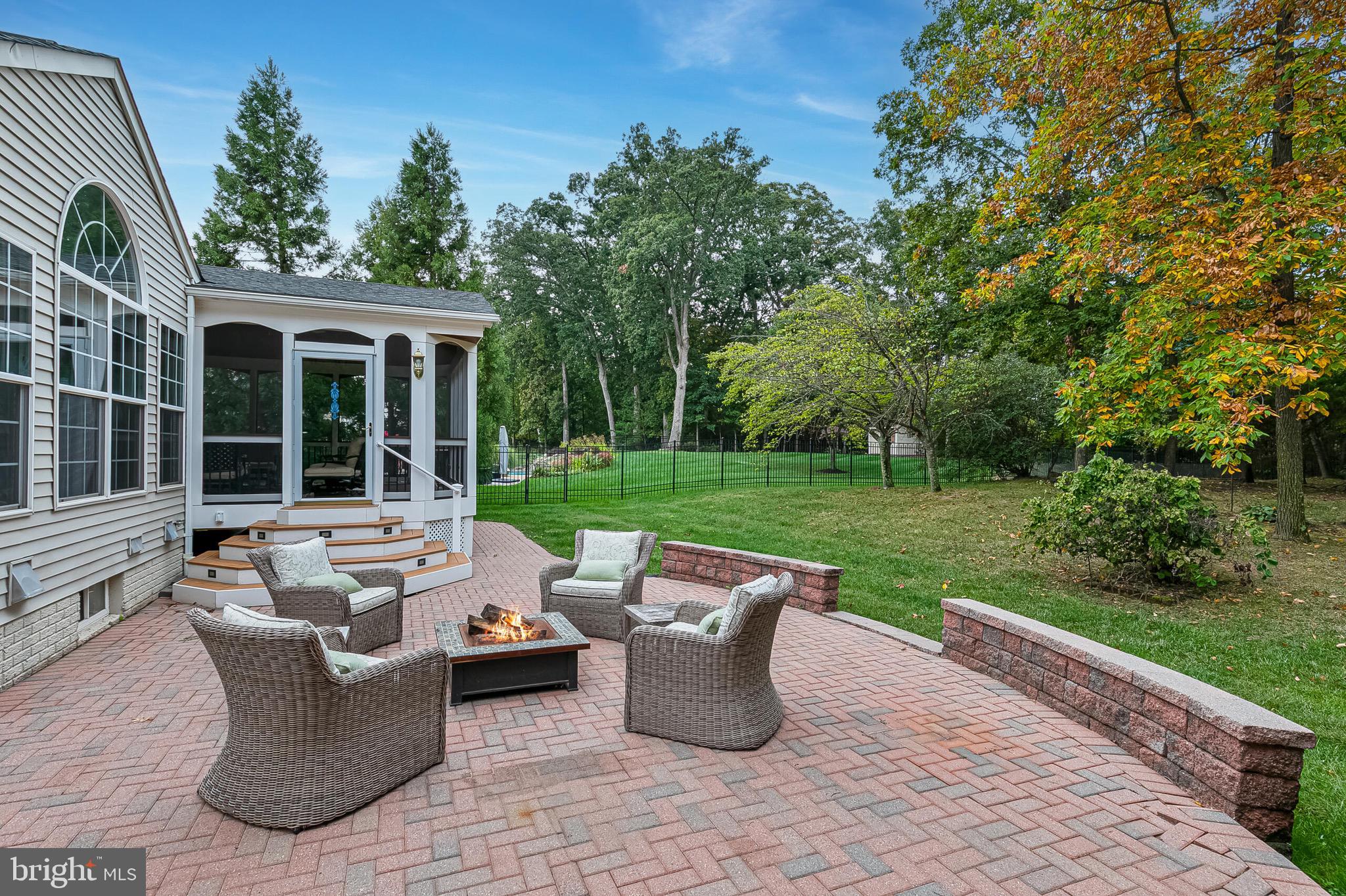 22059 WATER RUN COURT