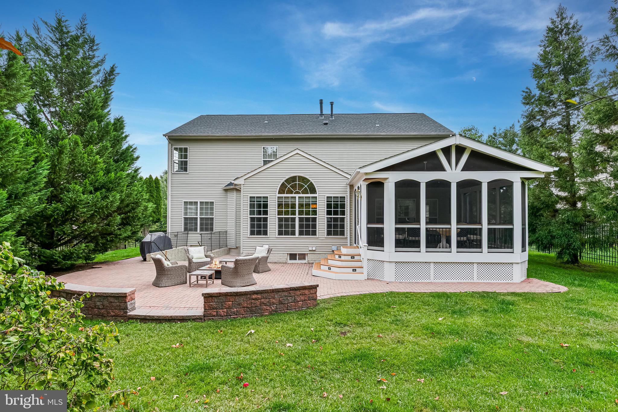 22059 WATER RUN COURT