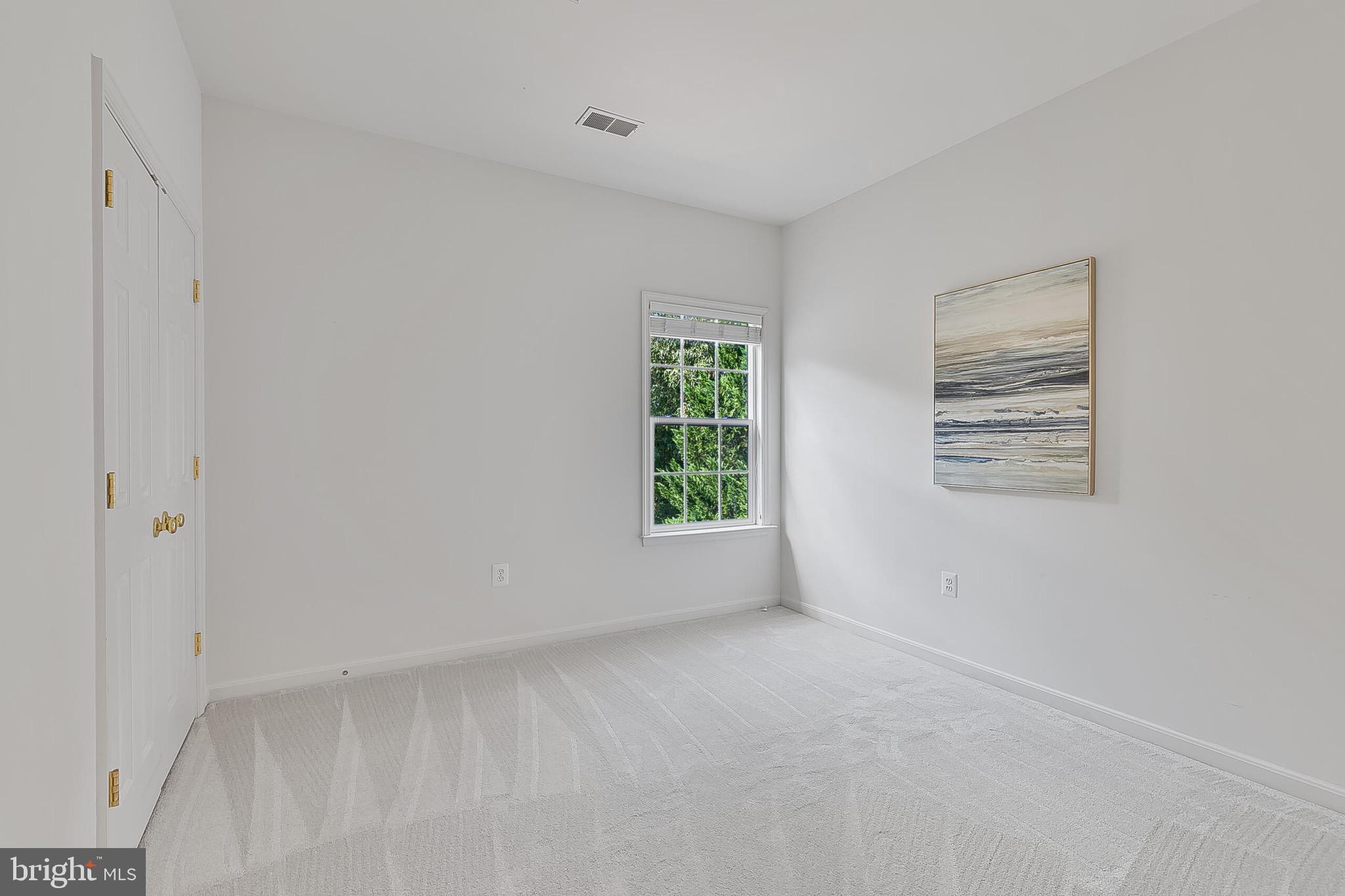 22059 WATER RUN COURT