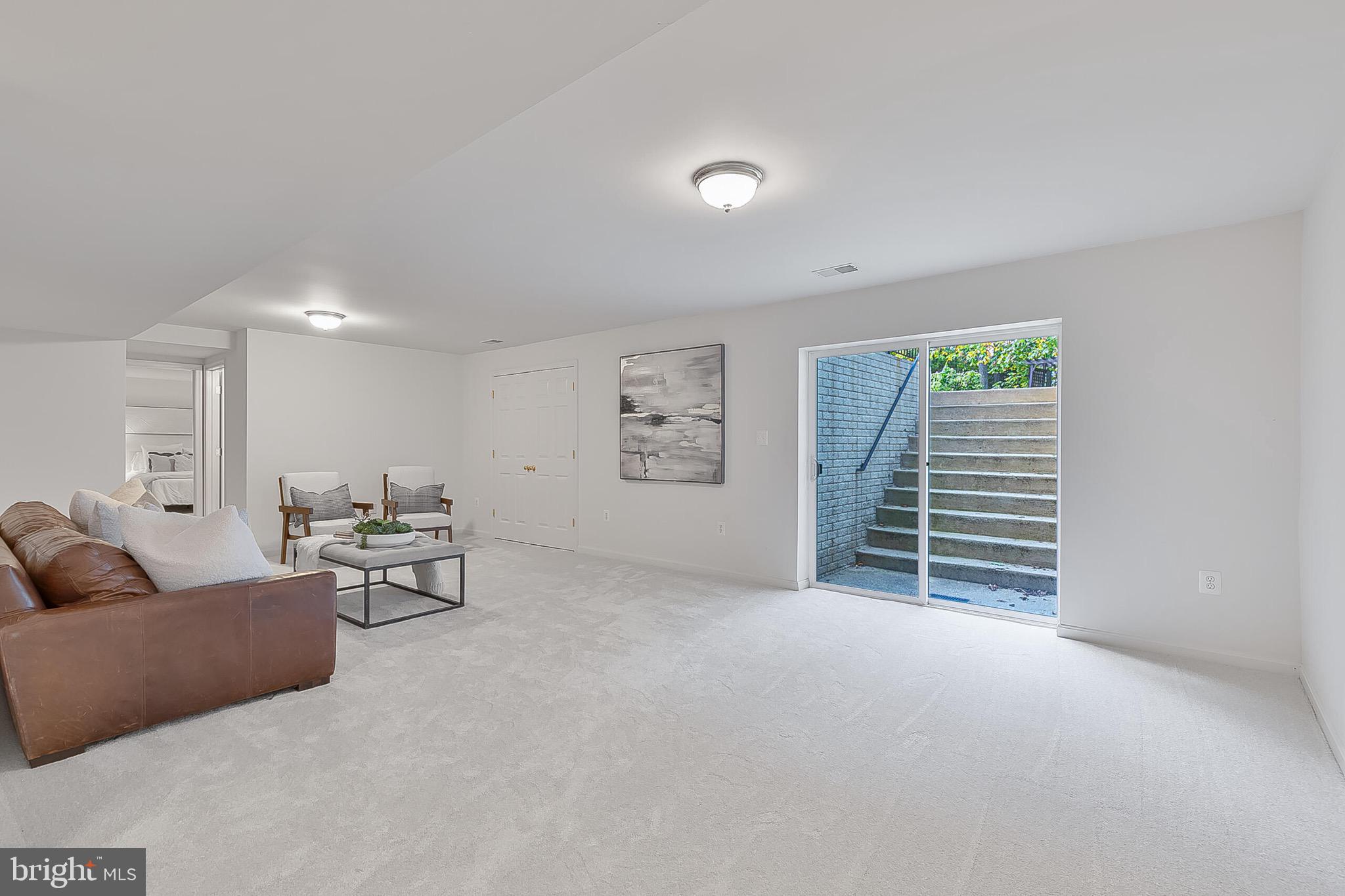 22059 WATER RUN COURT