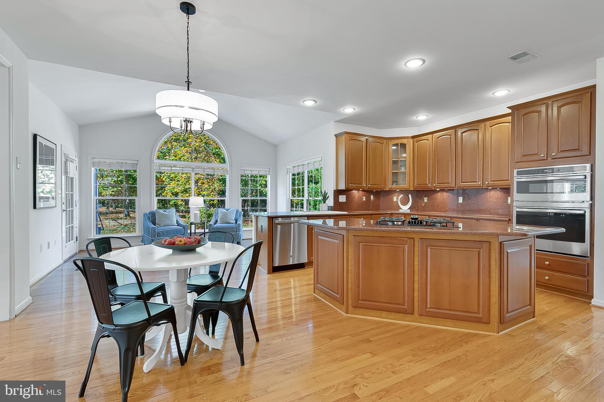 22059 WATER RUN COURT