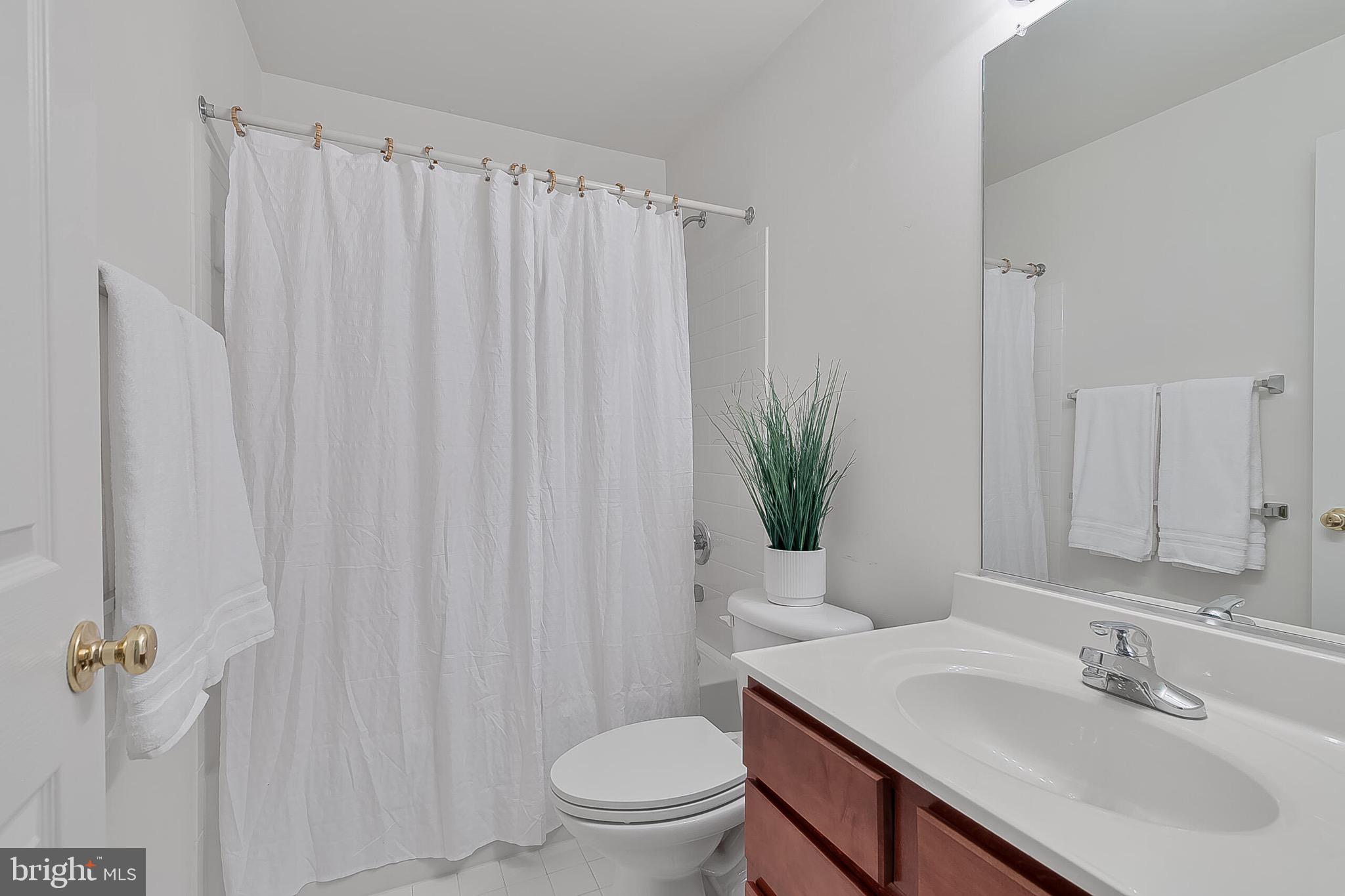 22059 WATER RUN COURT