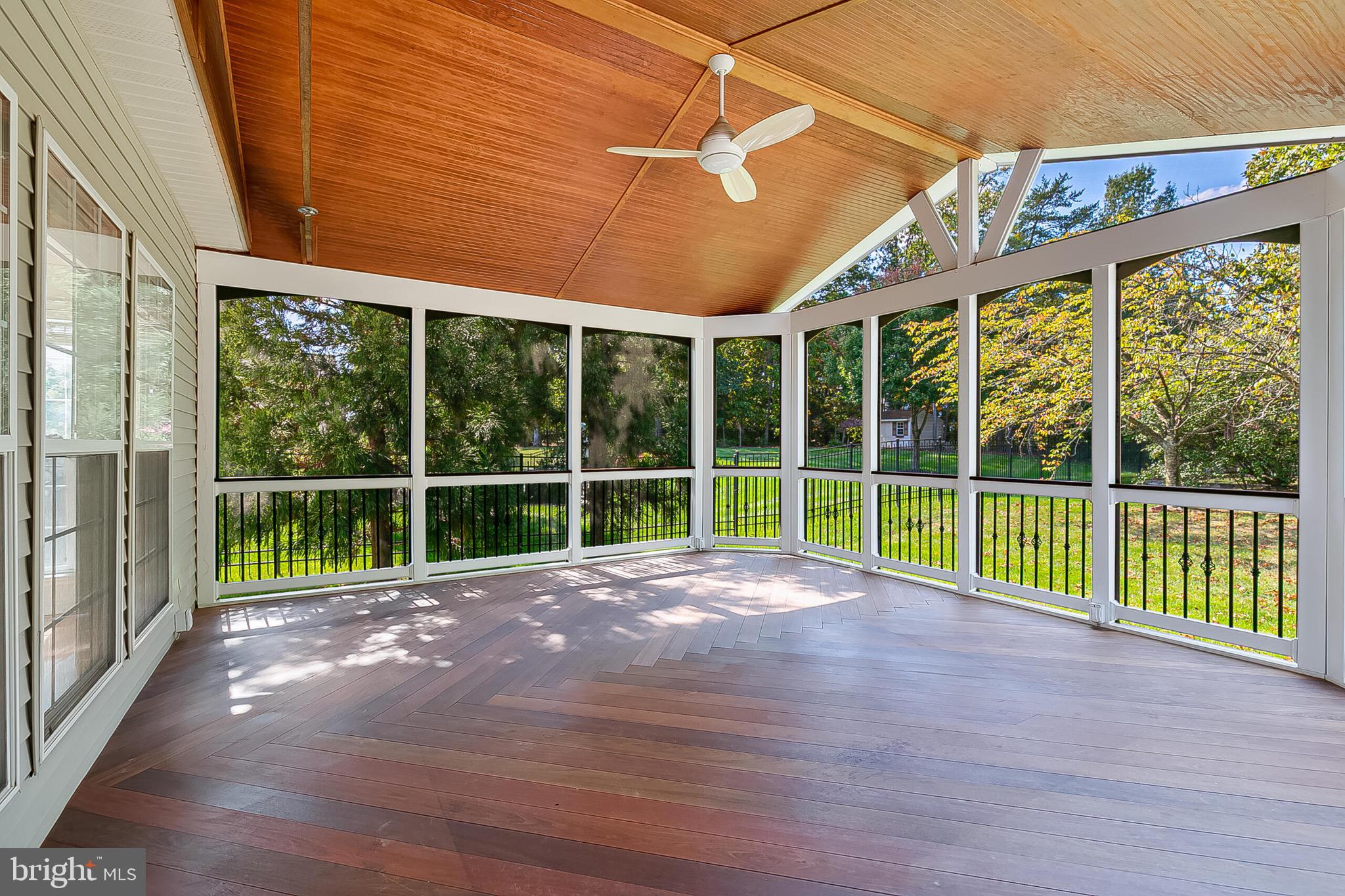 22059 WATER RUN COURT