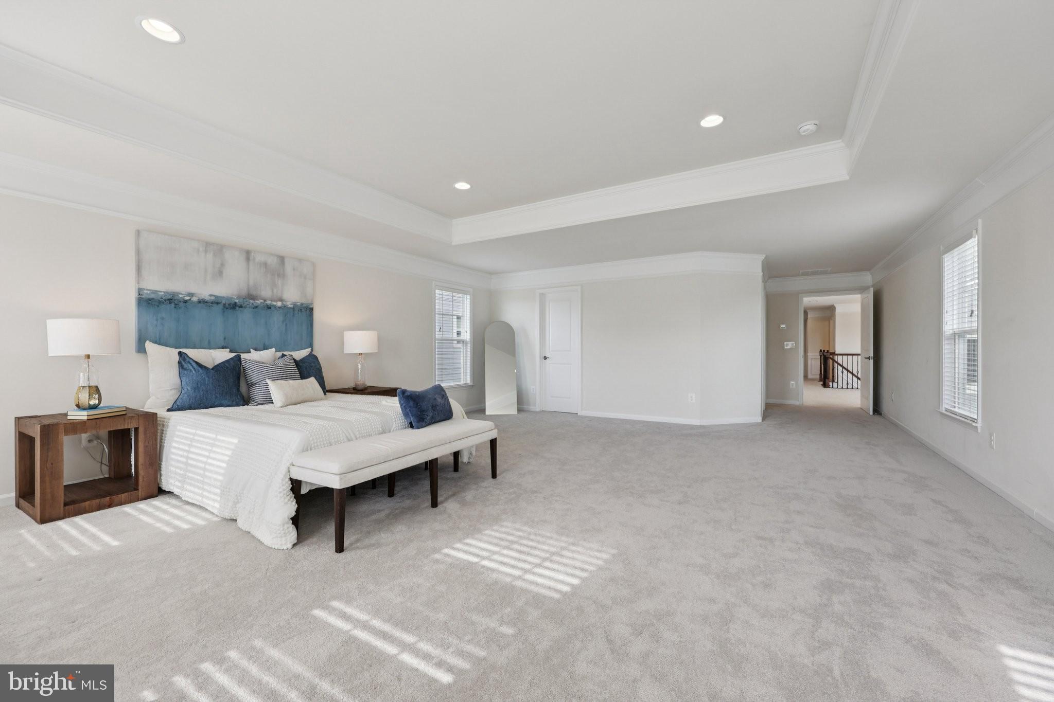 1023 THEMIS STREET SE