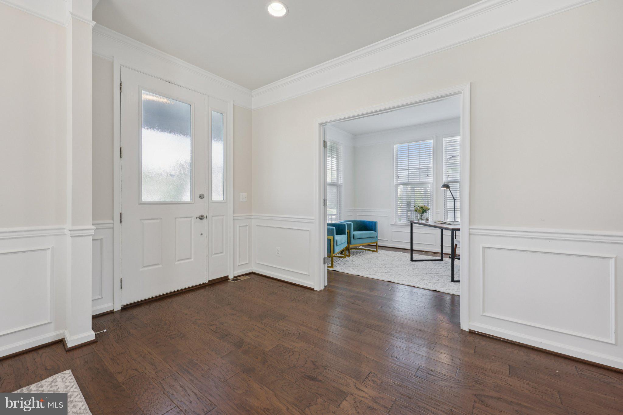 1023 THEMIS STREET SE