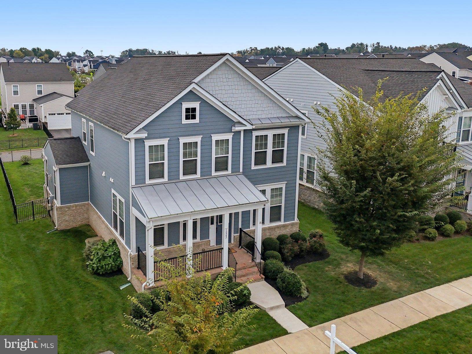 1023 THEMIS STREET SE