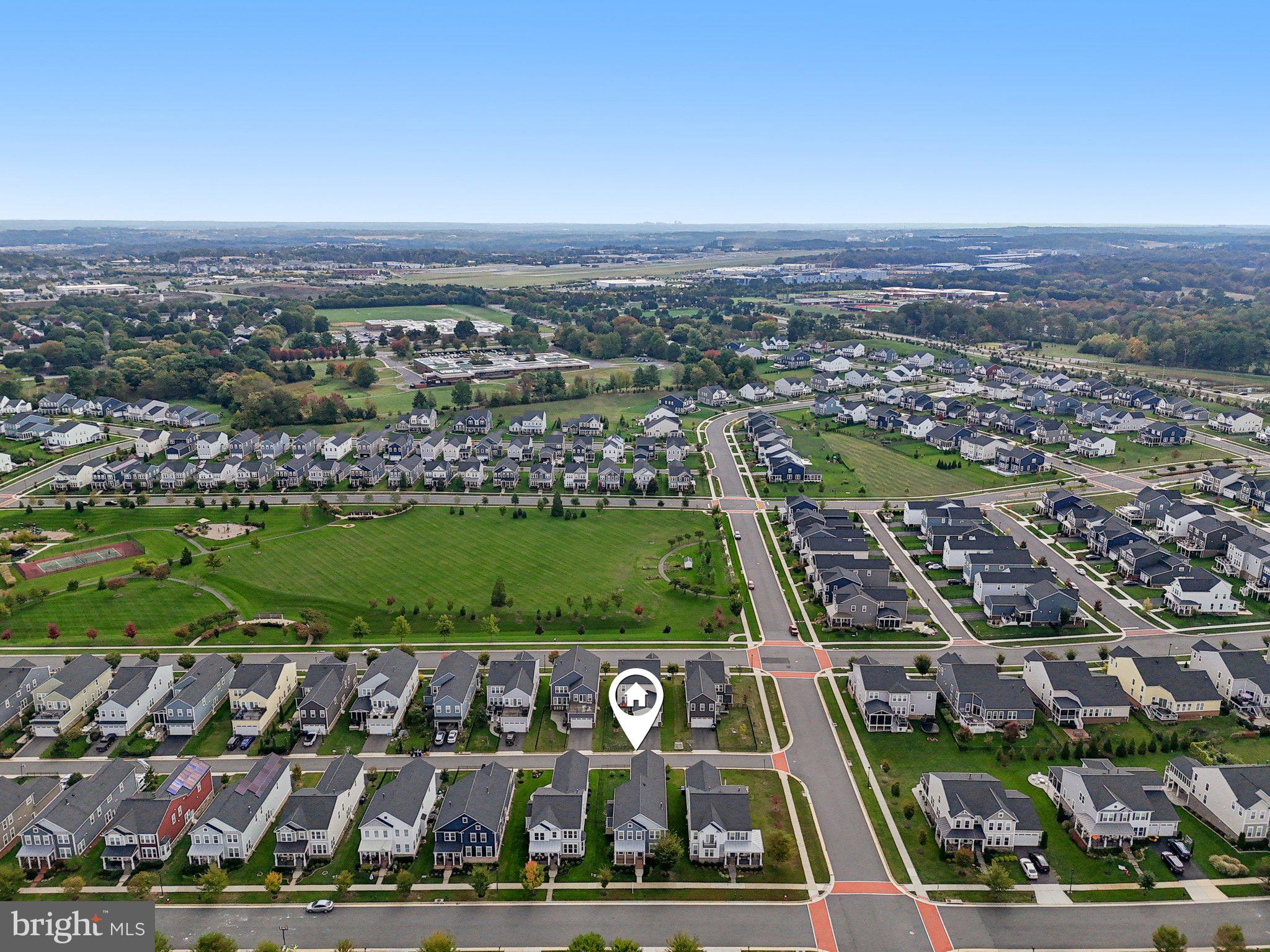 1023 THEMIS STREET SE