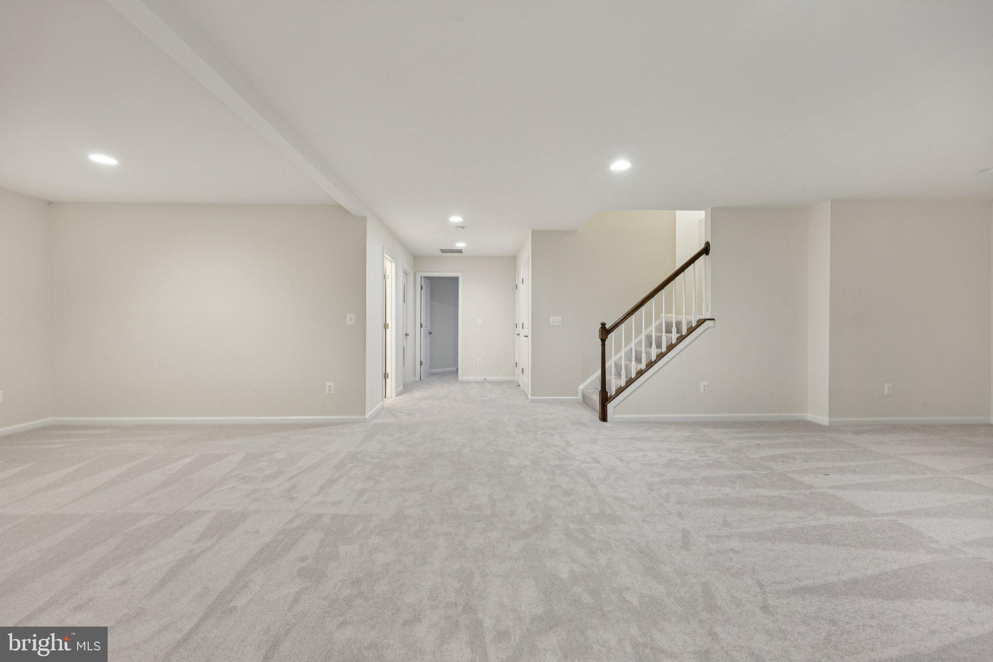 1023 THEMIS STREET SE