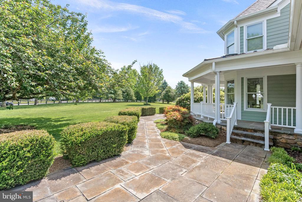 37857 ALBERTS FARM DRIVE