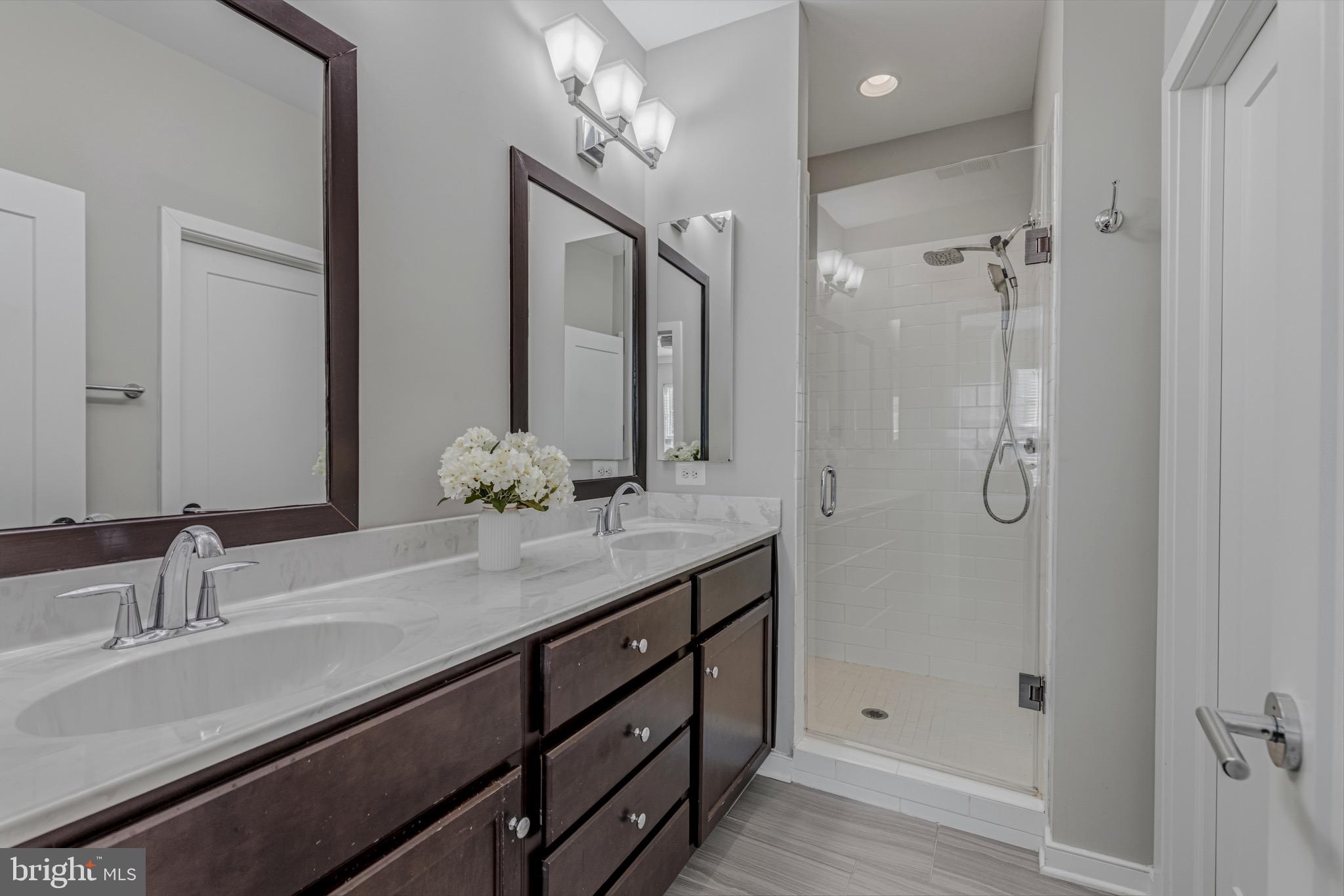 261 CRESCENT STATION TERRACE SE