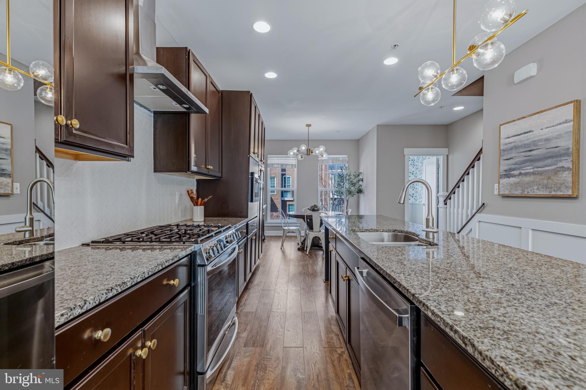 261 CRESCENT STATION TERRACE SE