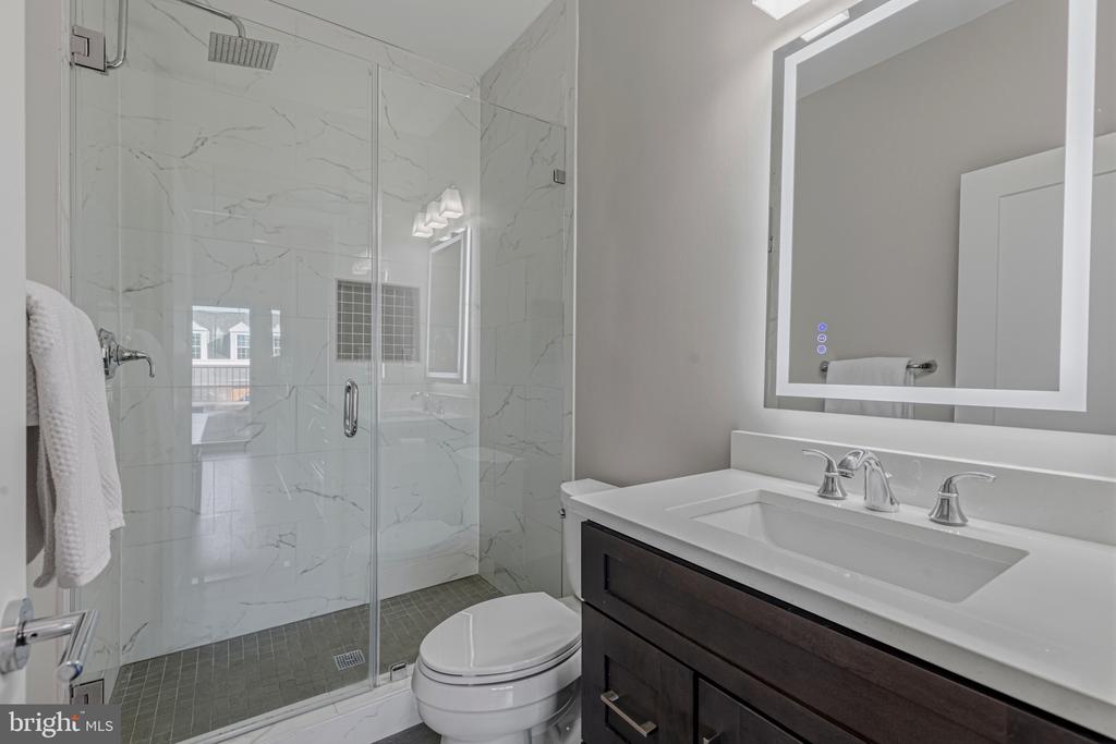 261 CRESCENT STATION TERRACE SE