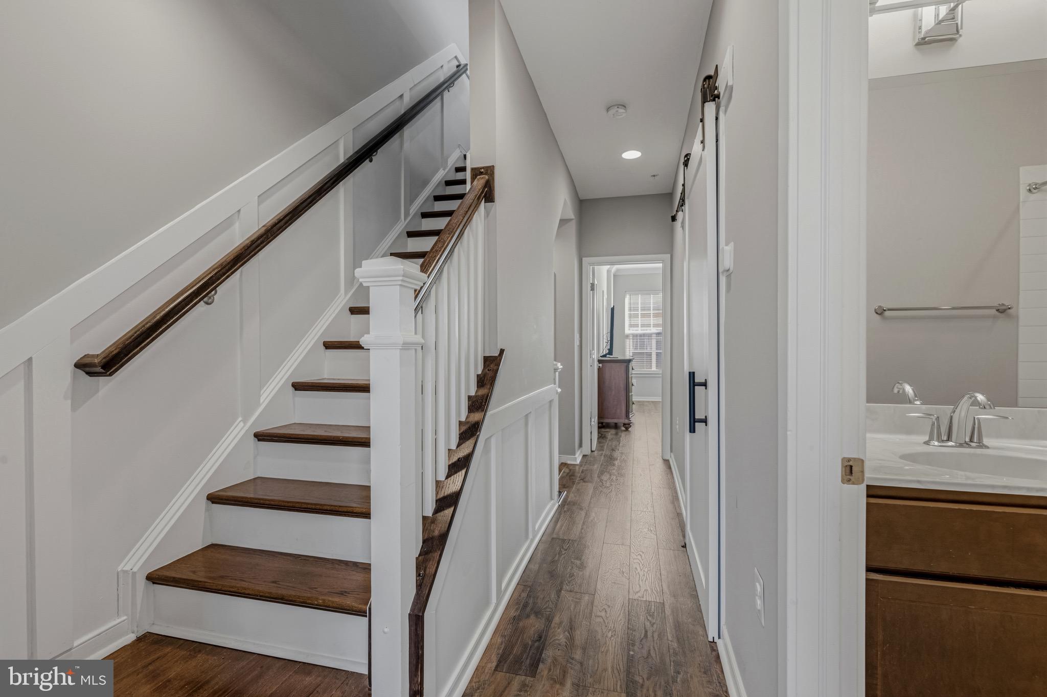 261 CRESCENT STATION TERRACE SE