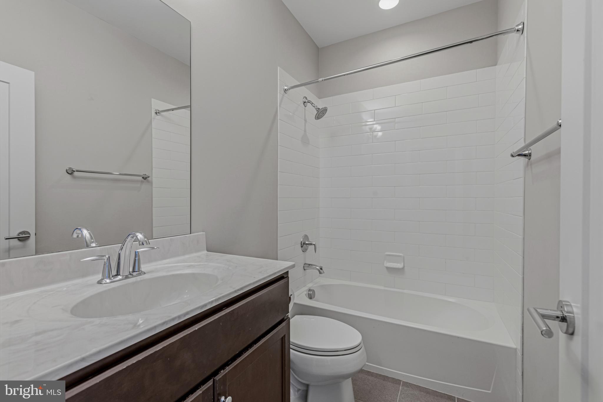 261 CRESCENT STATION TERRACE SE