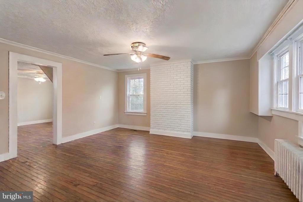 245 W MARKET STREET