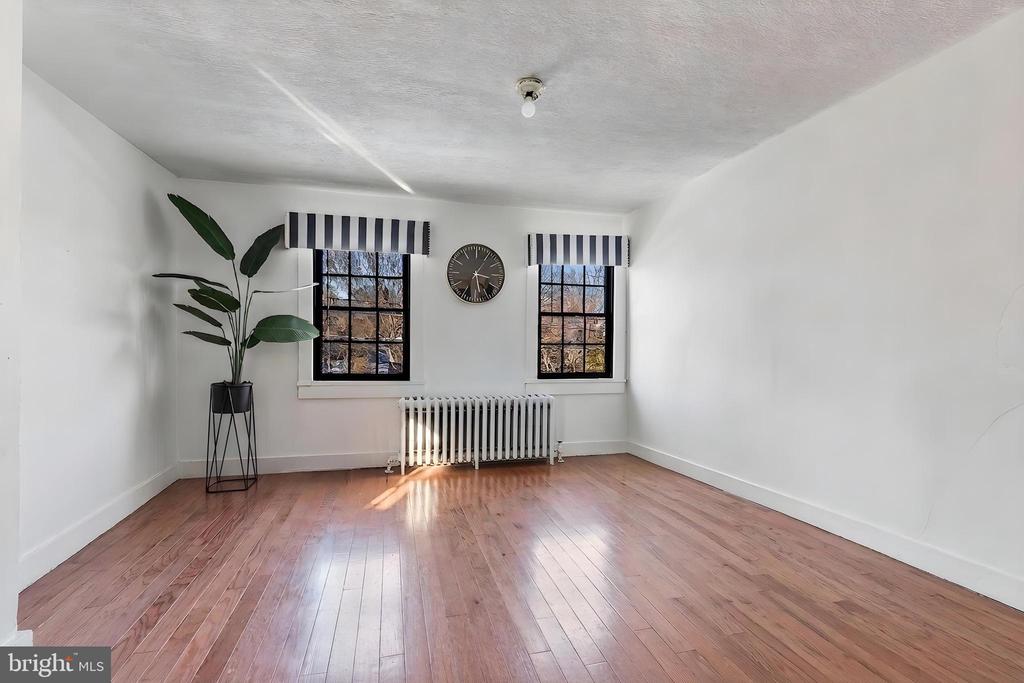 245 W MARKET STREET