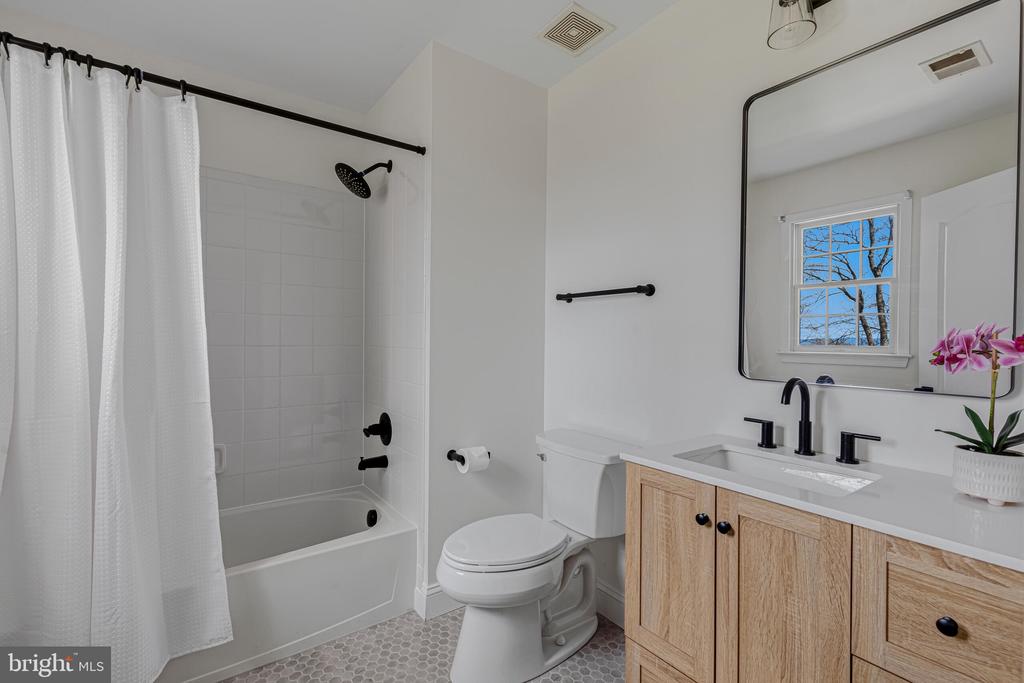 41297 DUTTON COURT