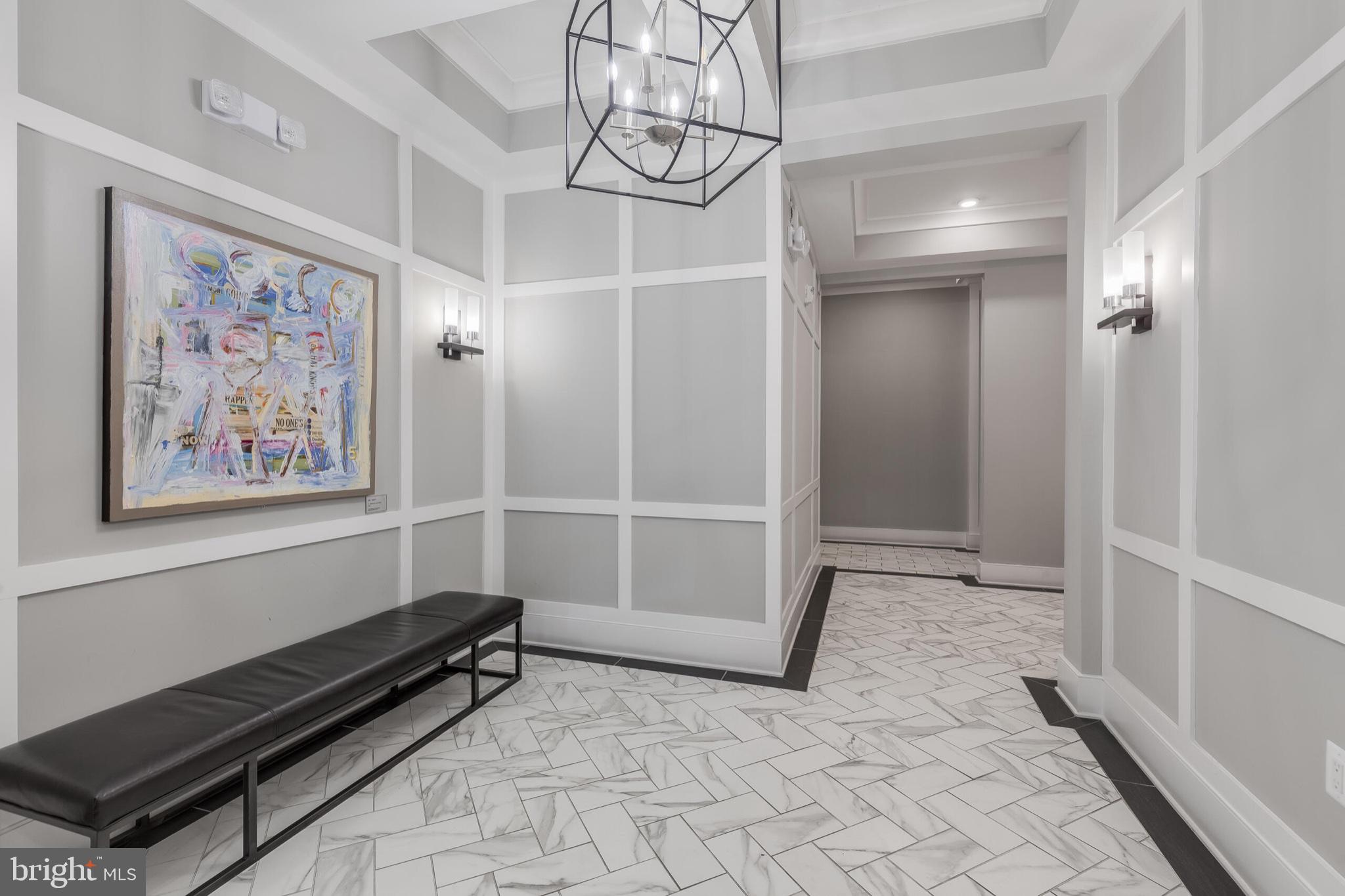 2 STATIONMASTER STREET SE 202