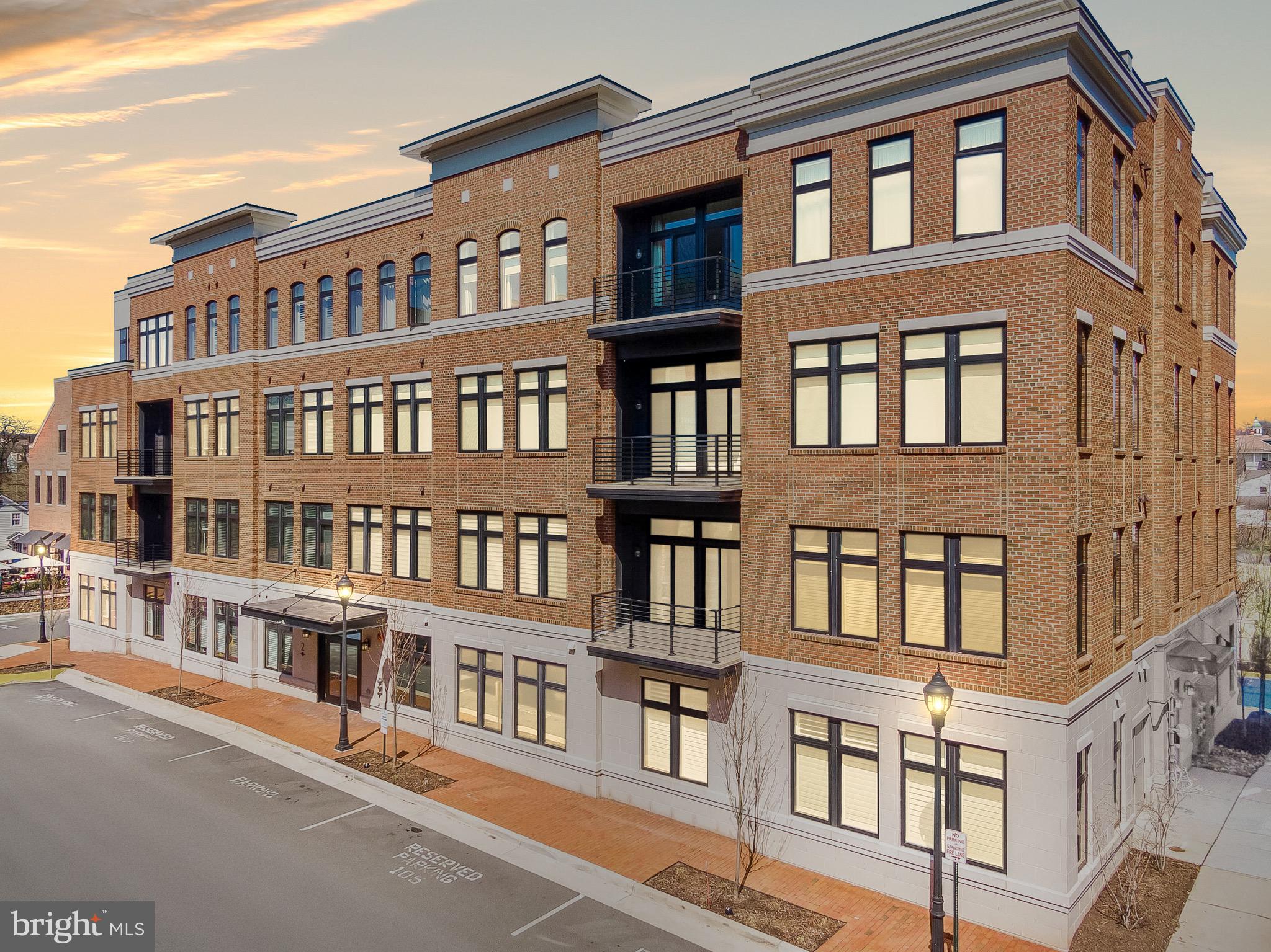 2 STATIONMASTER STREET SE 202