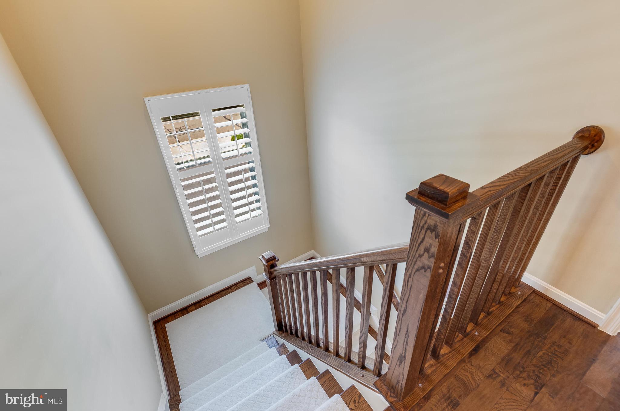 42436 MYAN GOLD DRIVE