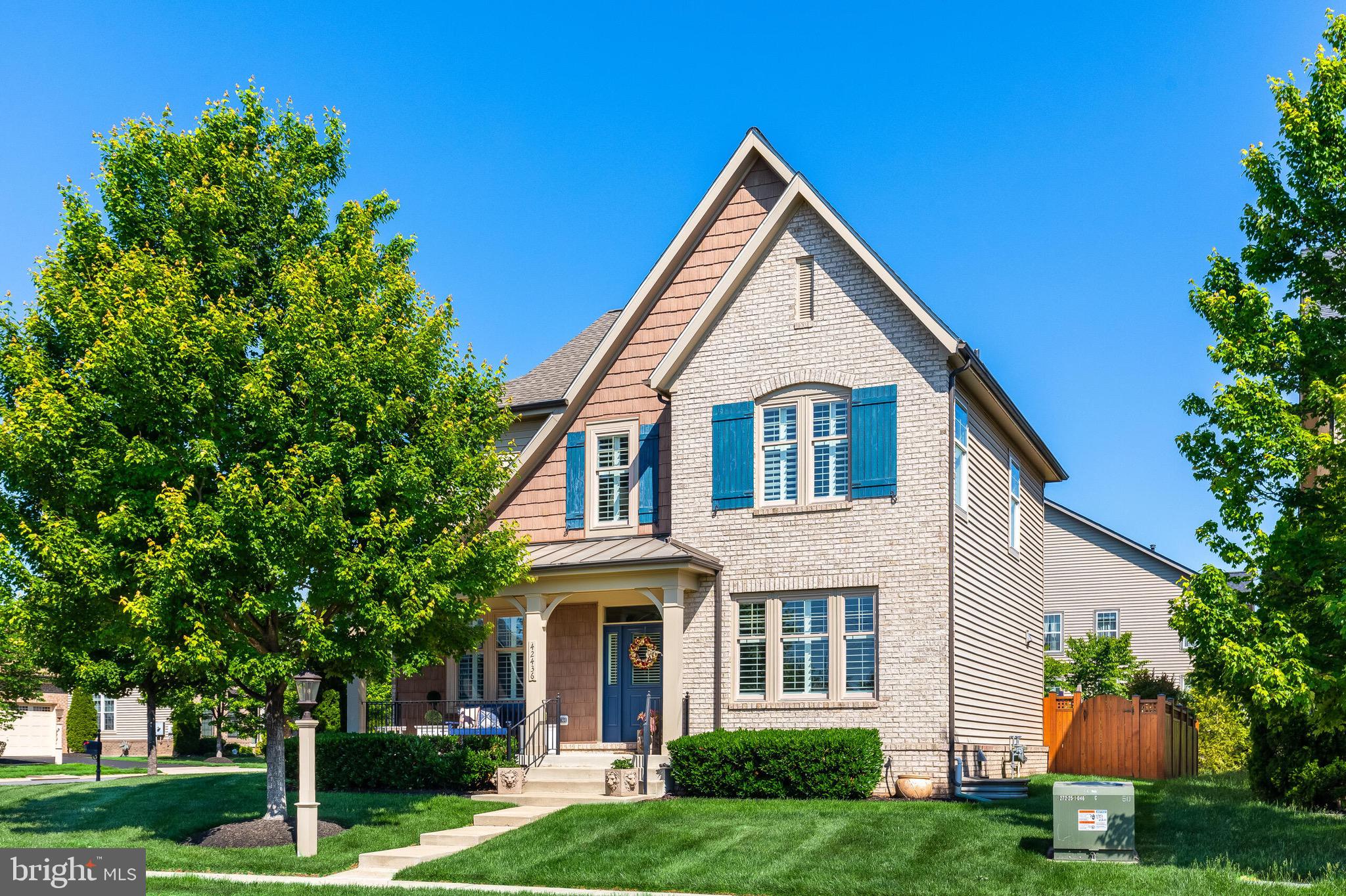 42436 MYAN GOLD DRIVE