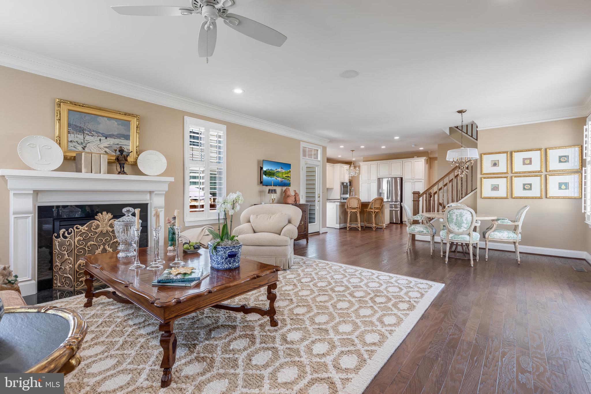 42436 MYAN GOLD DRIVE