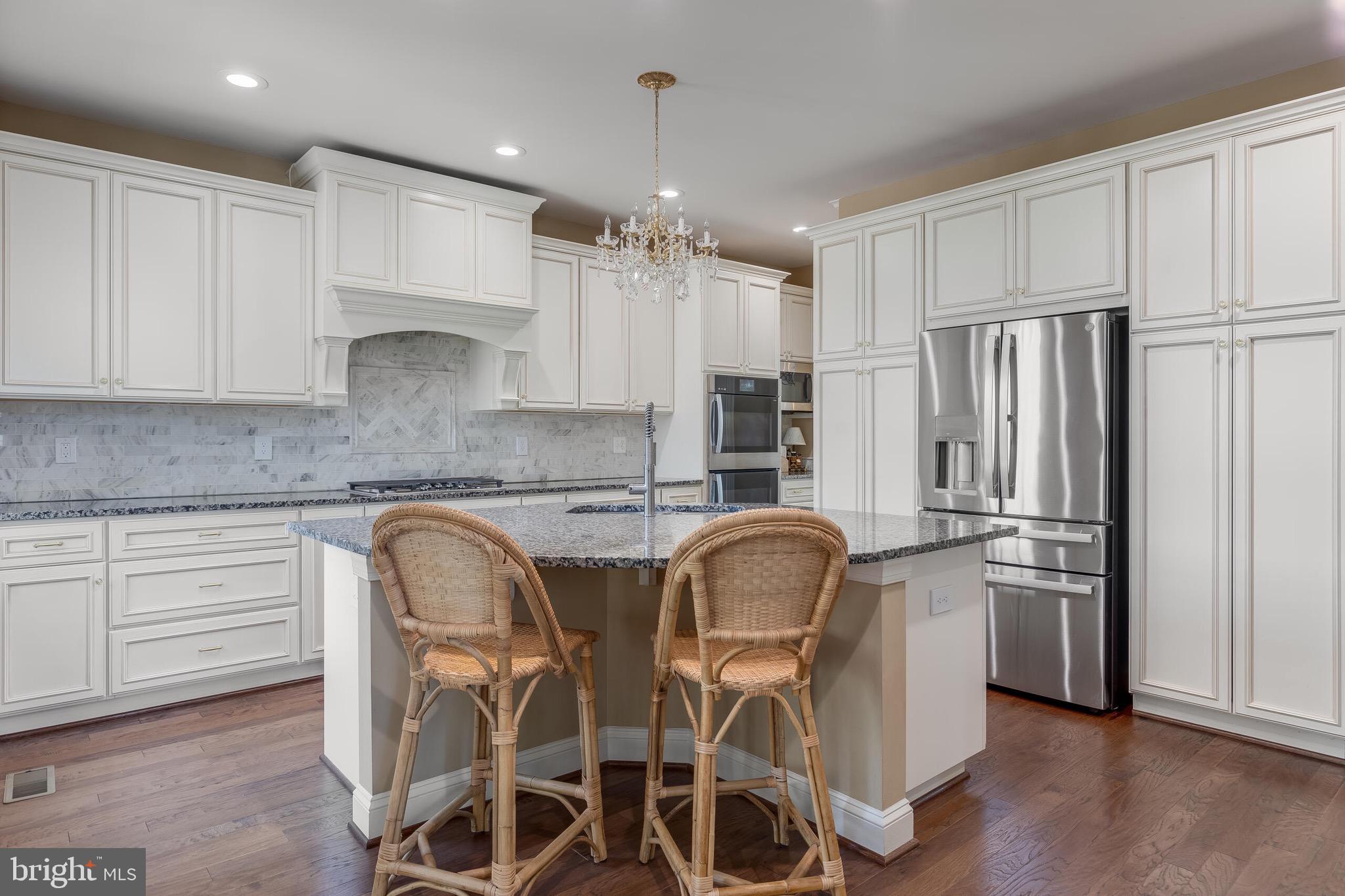 42436 MYAN GOLD DRIVE