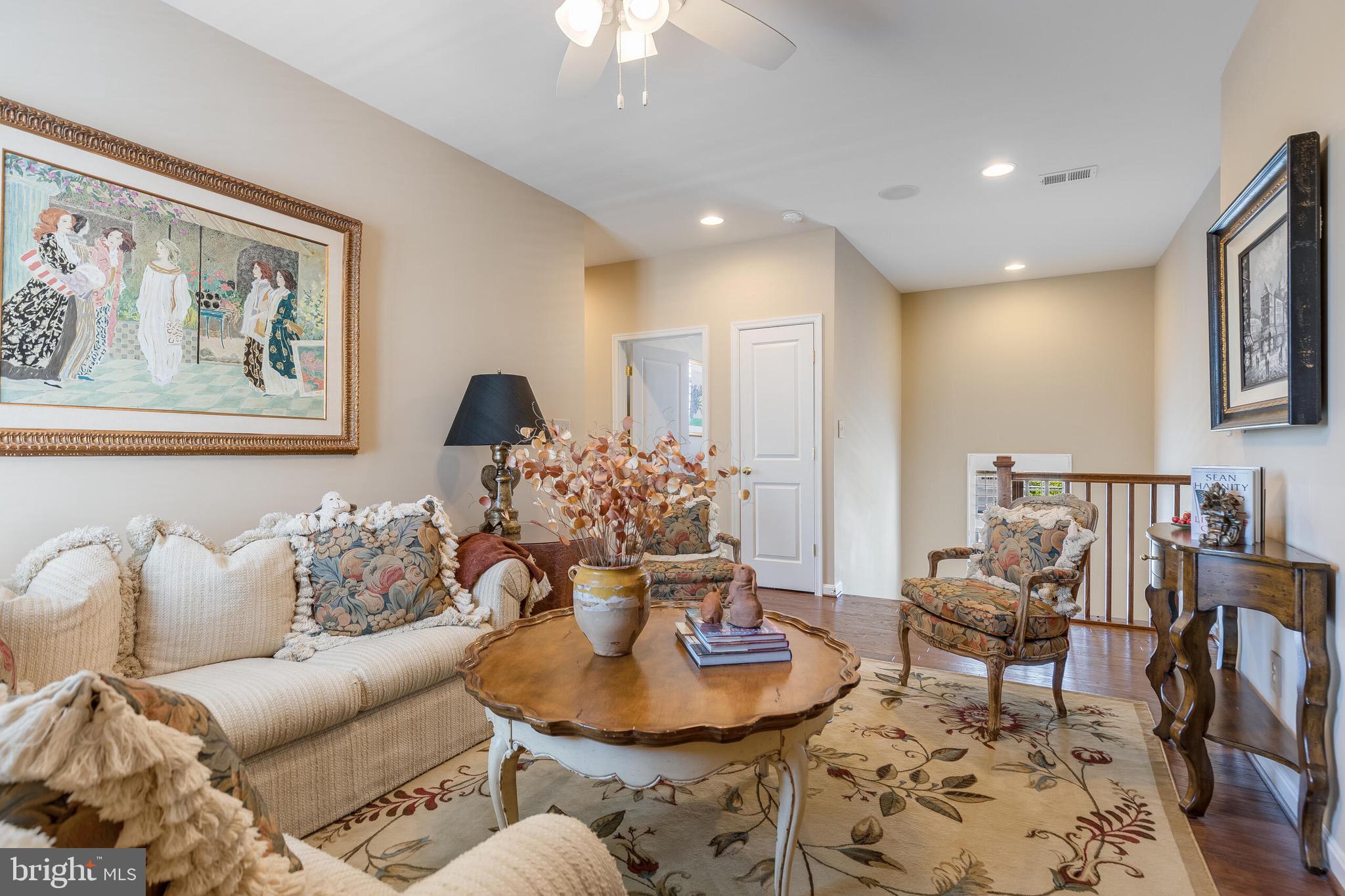 42436 MYAN GOLD DRIVE
