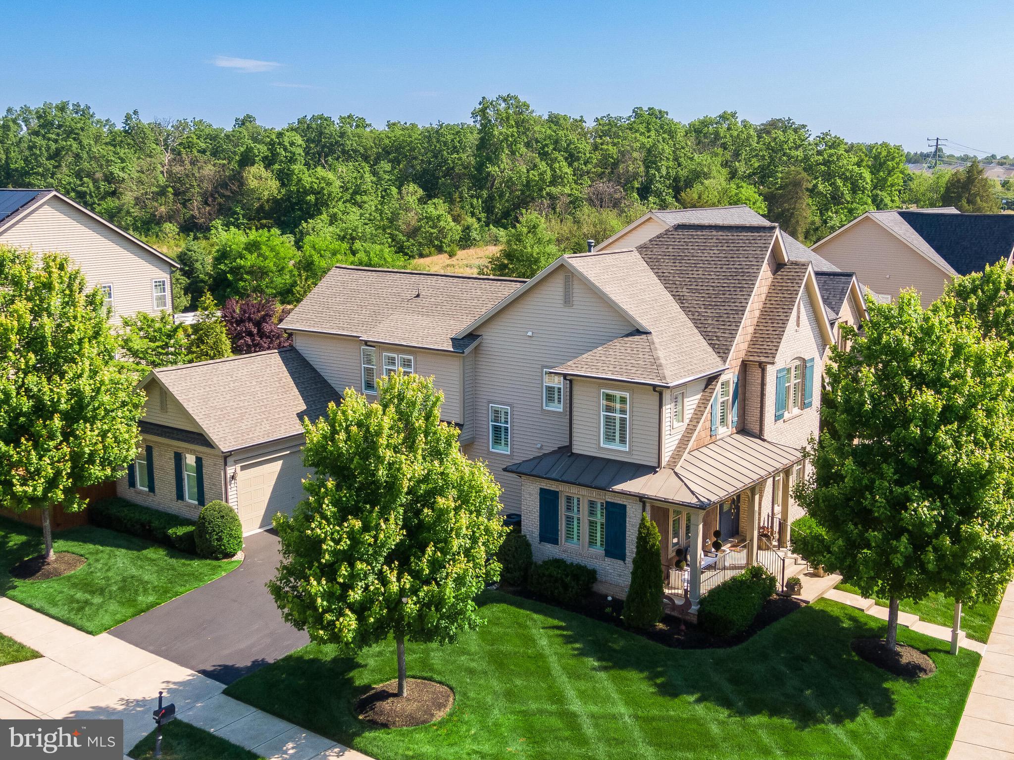 42436 MYAN GOLD DRIVE