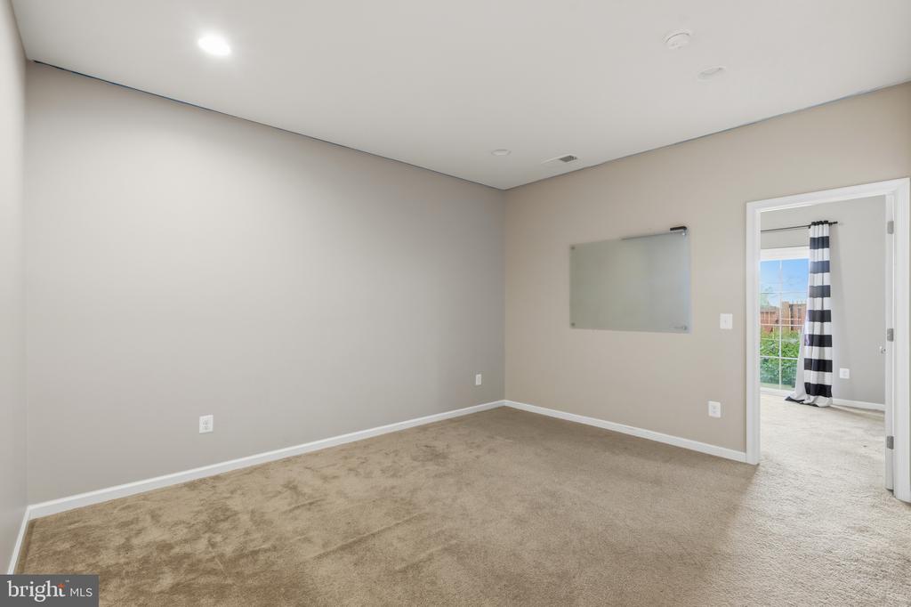 307 UPPER BROOK TERRACE